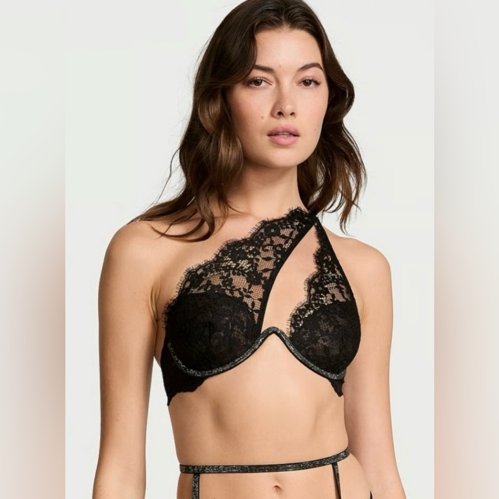 NWT Victoria’s Secret Very Sexy One Shoulder Twinkle Lace Bra Size L